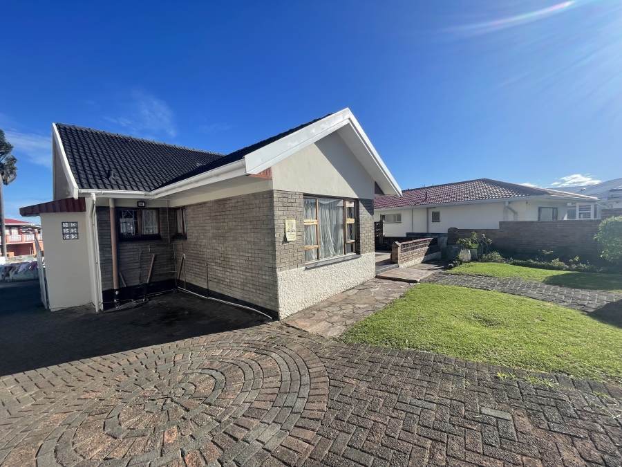 4 Bedroom Property for Sale in Braelyn Heights Eastern Cape
